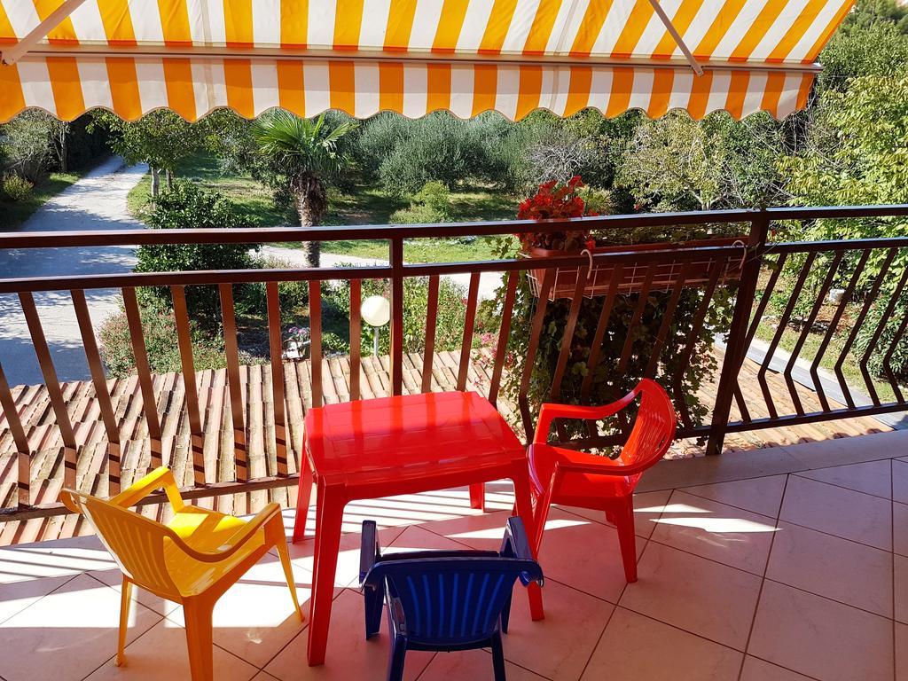 Apartment Taja Ližnjan Exteriér fotografie