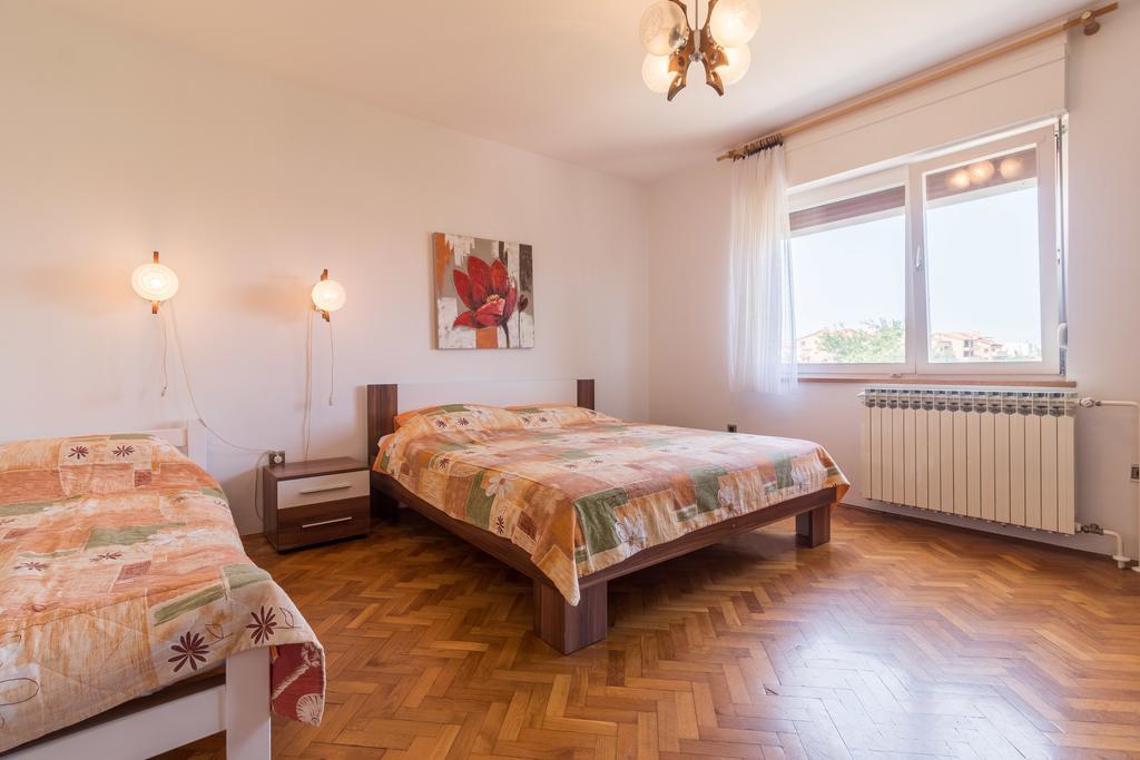 Apartment Taja Ližnjan Exteriér fotografie
