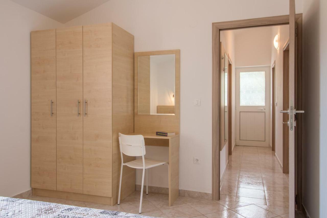 Apartment Taja Ližnjan Exteriér fotografie
